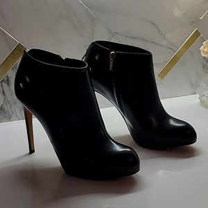 Salvatore Ferragamo Booties- Size 8